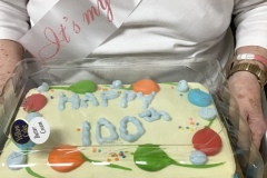 Close-up-of-cake-and-shash