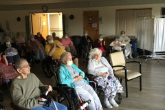 Glenn-packed-the-room