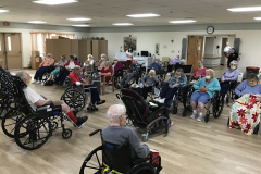 Residents-thanking-our-Veterans